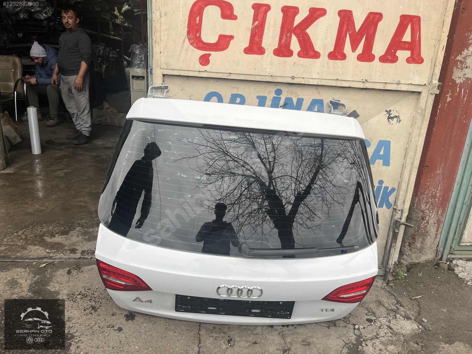 AUDİ A4 VARİANT 2014 MODEL BAGAJ KAPAĞI ÇIKMA ORJİNAL